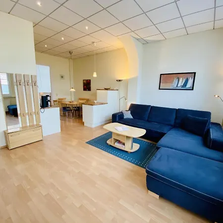 Apartment Promenadenblick/captains-suite Rostock
